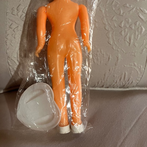 NWT - Vintage Fibre-Craft Moving Blue Eyes Flat Heel Doll 7.5" Blonde W/Stand - Picture 11 of 13